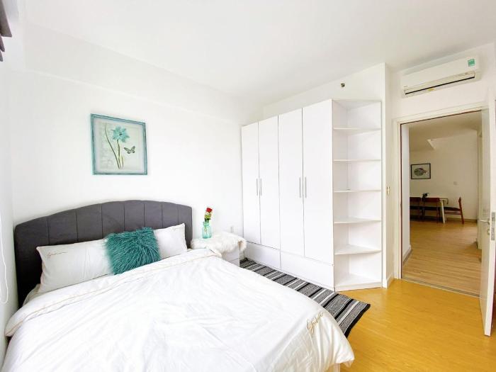 Masteri ThaoDien 2BR Free Netflix by MiaHome