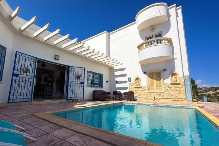 Dar Kmar A sweet getaway in the hills of Hammamet