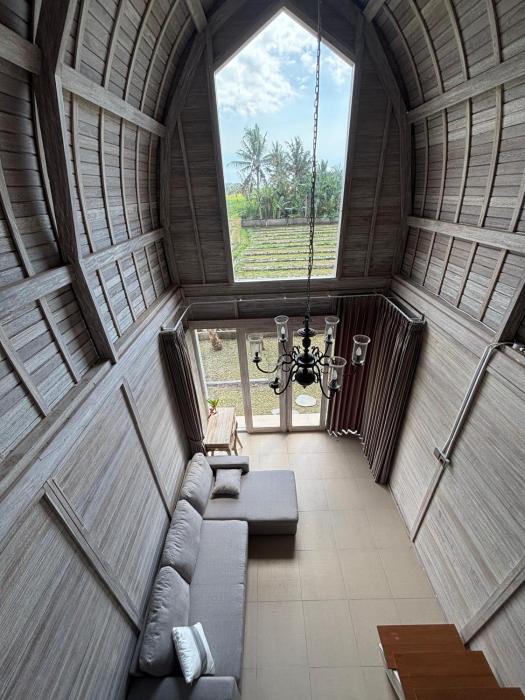 CARROLINE homestay ricefield