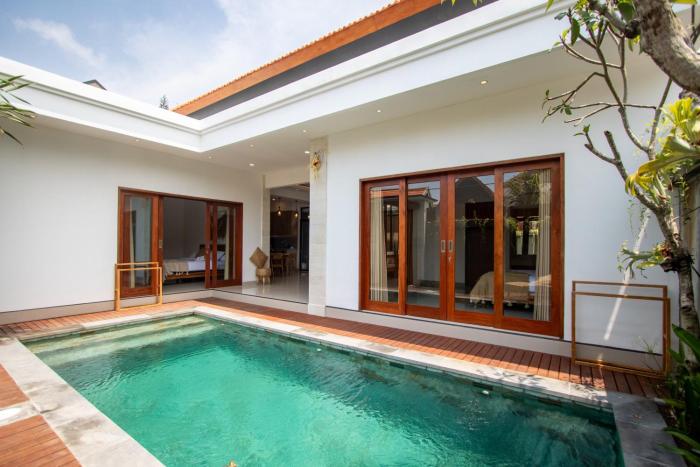 Sundaze 2 - Canggu Paradise with Pool and Kitchen Brand NEW