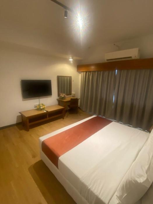 103 Hotel