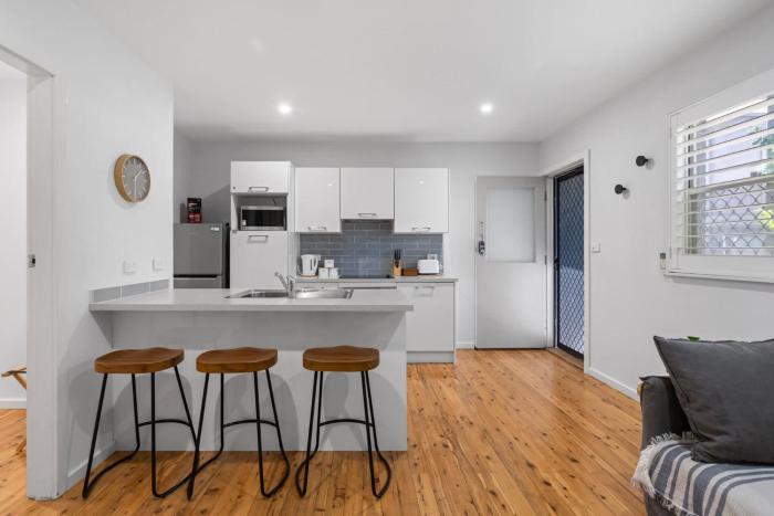 Beach & Brew-Modern 1-Bedroom in Trendy Merewether