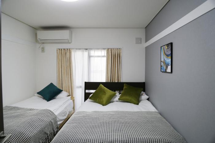 PR203 Winter Tokyo Shinjuku Xmas Lights New Year Shrine