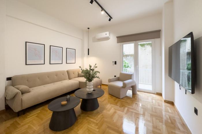 AtheNeon Deluxe Suite