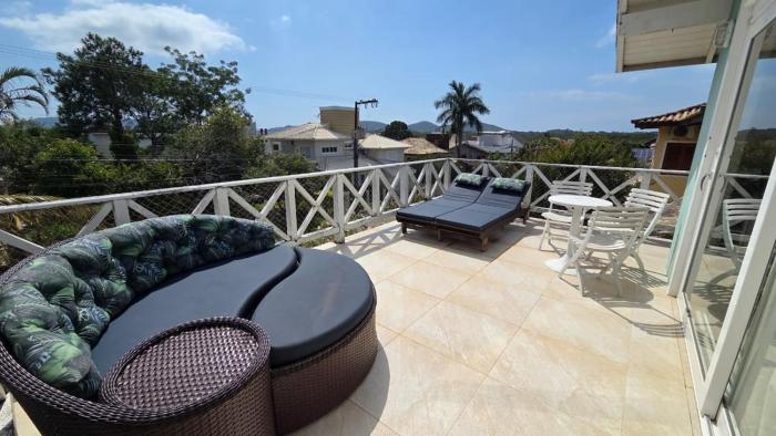 Cobertura ensolarada, confortável e tranquila