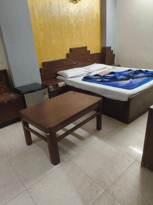 hotel R Dx Arakashan Road - Near New Delhi Railway Dtation