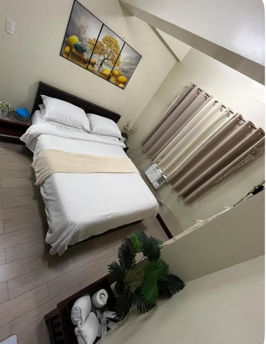 T3 Airport Condo Escape by JM and Ian