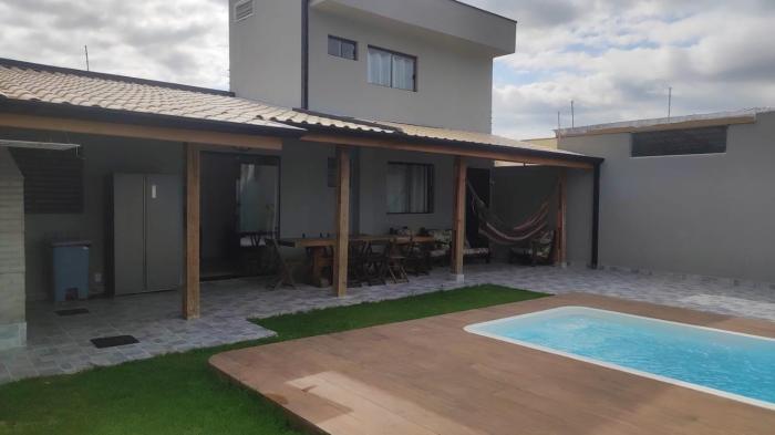 Recanto Caraguá, 2 Suites com Ar Cond, Piscina e Churrasqueira