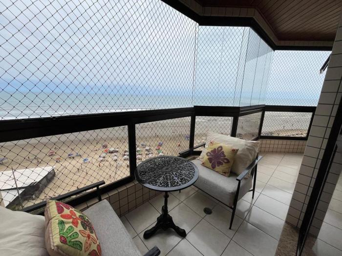 Excelente Apartamento de Frente para a Praia - Vila Caiçara