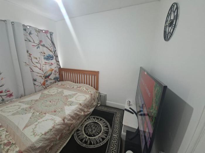 Nice Room For Every One to Rent