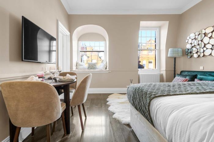 Chic Chelsea Flat Near Sloane Square