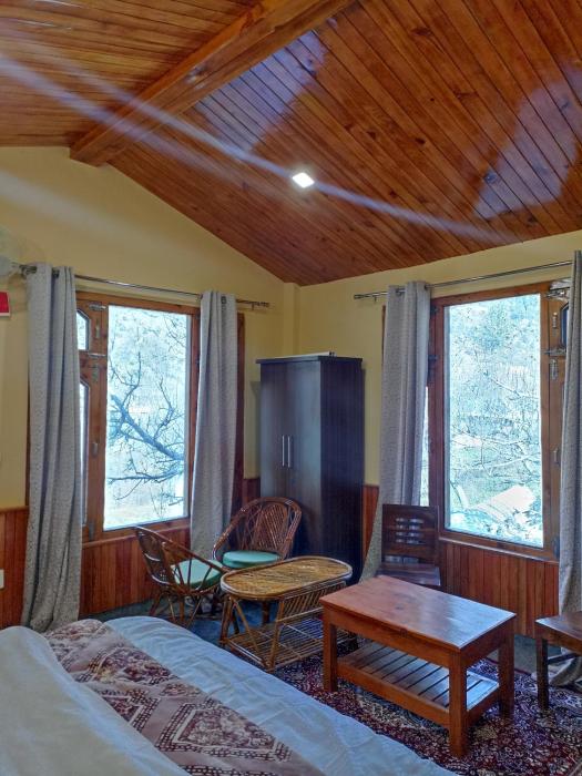 Wonderway Retreat Jari