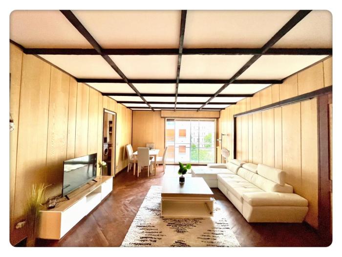 3 beds-120m2-Terrace & Parking Near La Defense and Champs Elysees