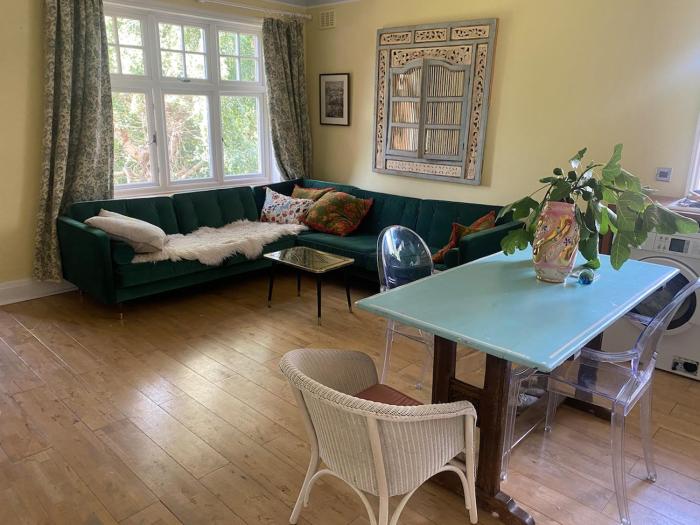 Bright spacious apartment