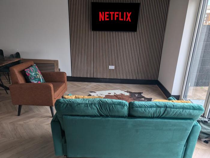 Swansea 5-Bed Family Home with Ensuite