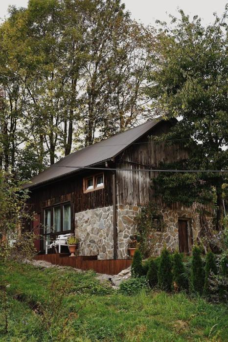 Ojcowska Stodoła - wooden cottage