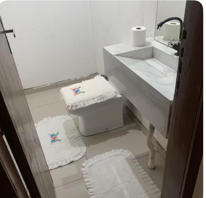 Casa grande com piscina