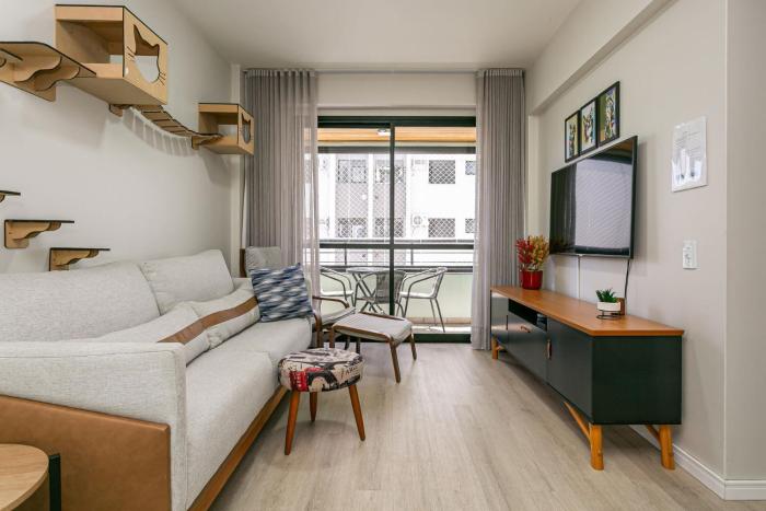 Apto Confortável Com Piscina no Itacorubi KR3259