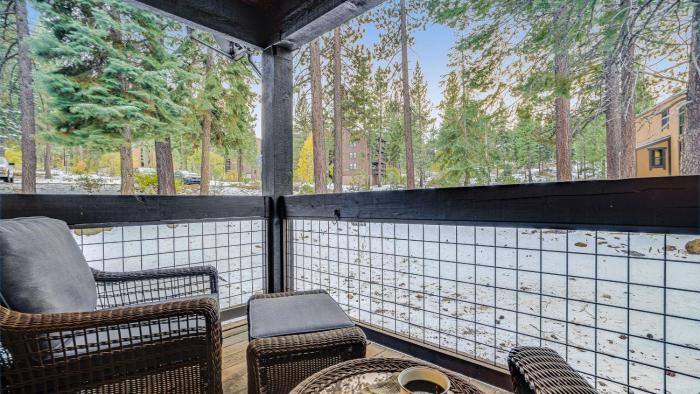 Arroyo by AvantStay Peaceful Mountain Townhouse w Large Private Balcony