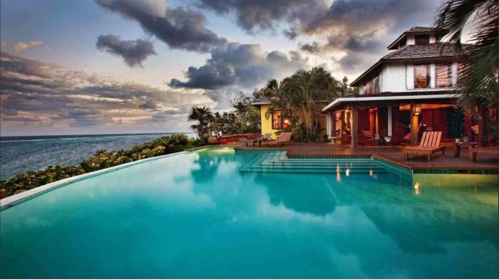 Fuego Del Mar Oceanfront Luxury Villa on Private Estate