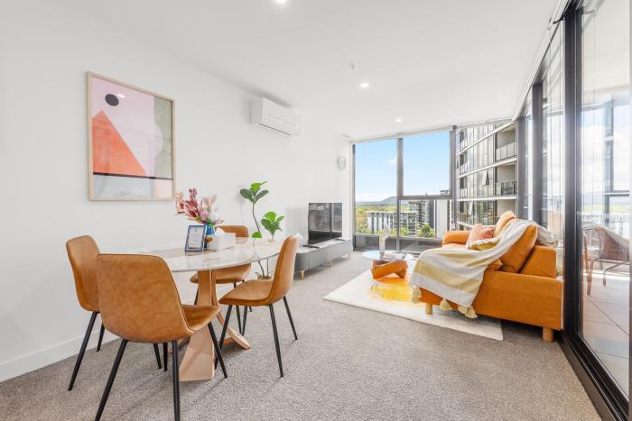 Woden Haven near Hospital, Gym, Pool,Parking