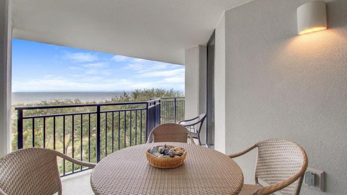 322 D Shipwatch by AvantStay Community Pool Access Close to Beach