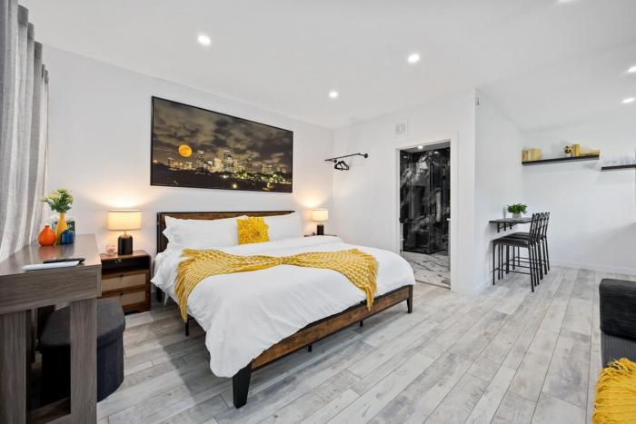 Cityscapes Studio Suite #A East Downtown