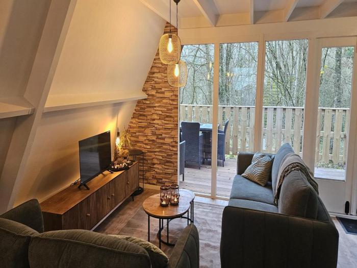 Fenced Country Chalet in Durbuy