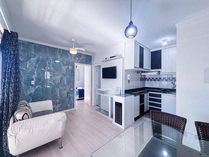 Apê Completo | Garagem | 250m Praia Canasvieiras