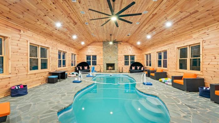 Grand Timber by AvantStay Indoor Pool Sports Court Game Room More