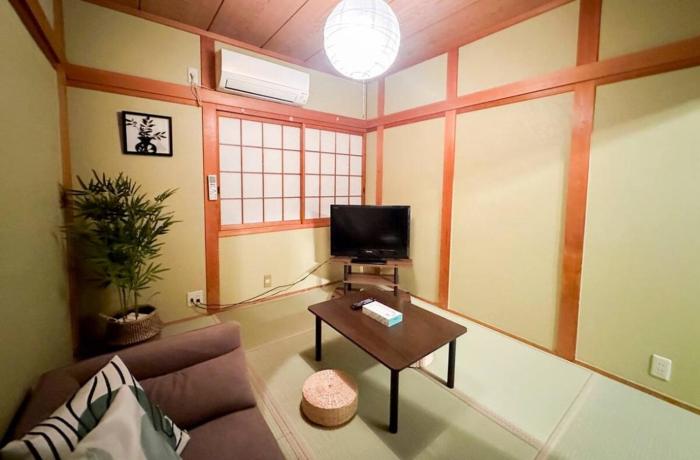 柚子星ホーム Spacious private house for rent, good access to Kansai Airport, quiet location, free wifi