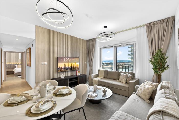 DVH Luxe Retreats, 2BR Yas Island, Ferrari World & Yas Mall