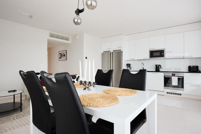 Family-friendly seaside apartment with sauna, WiFi