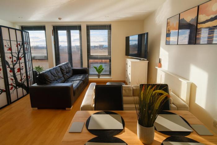 Sidemersey Livings- Convenient 1-Bedroom Flat with a View, Central Liverpool