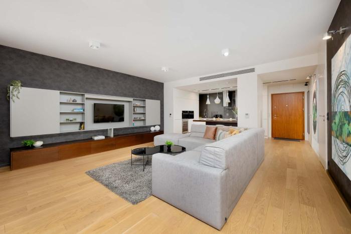 Mokotów Luxury Apartment with Parking Air Conditioning by Renters Prestige