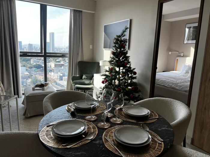 Floor 17 City views Americana & Chapultepec