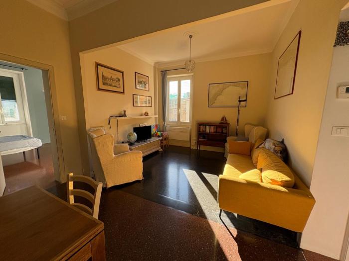 A due passi da tutto, luminoso vicino al navebus