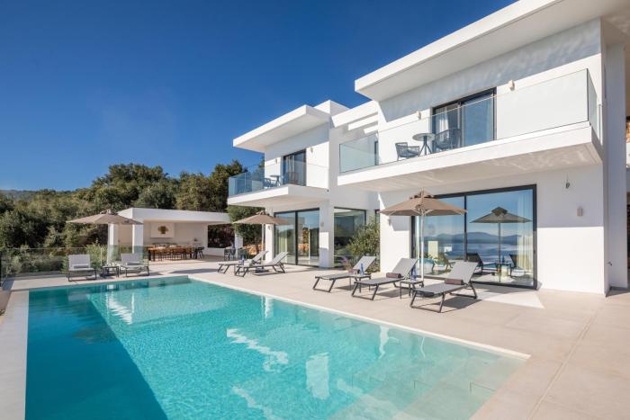 Villa Carpea by White Dream Villas