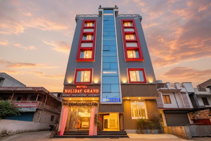 FabHotel Holiday Grand