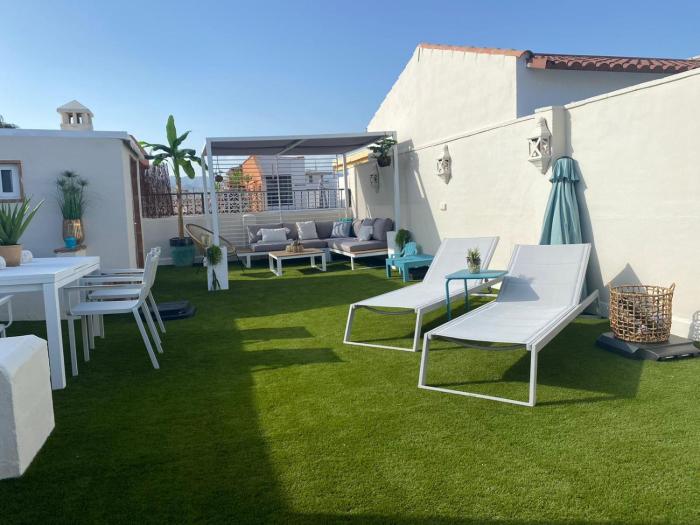 Parking & Comfort - Private Terrace