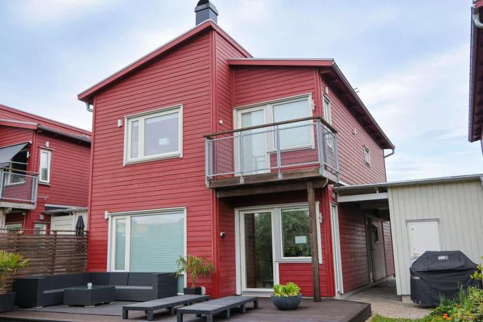 Premium Workers Villa - 3 BR - 2 Baths - Near Volvo