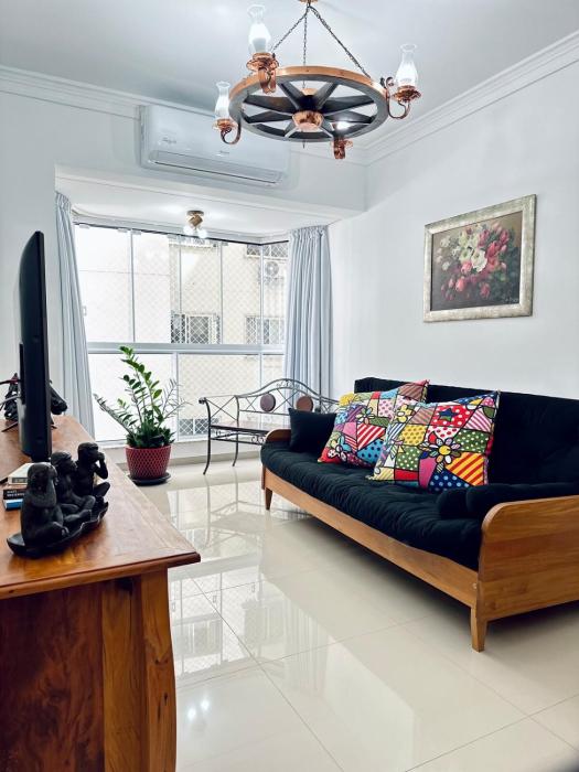 100m da Praia - Ar Condicionado -Garagem - Telas Protecao