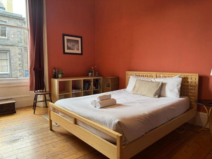 Classic Edinburgh Flat in the heart of Morningside