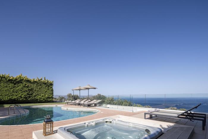 Kosta Mare Villa, Serene SeaViews, Pool & Hot Tub, By ThinkVilla