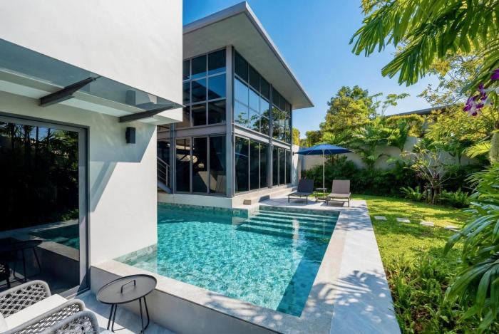 RIVERHOUSE Solar-Powered Luxury Pool Villas