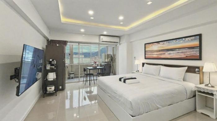 Heritage - Modern Studio shared Pool, City Centre