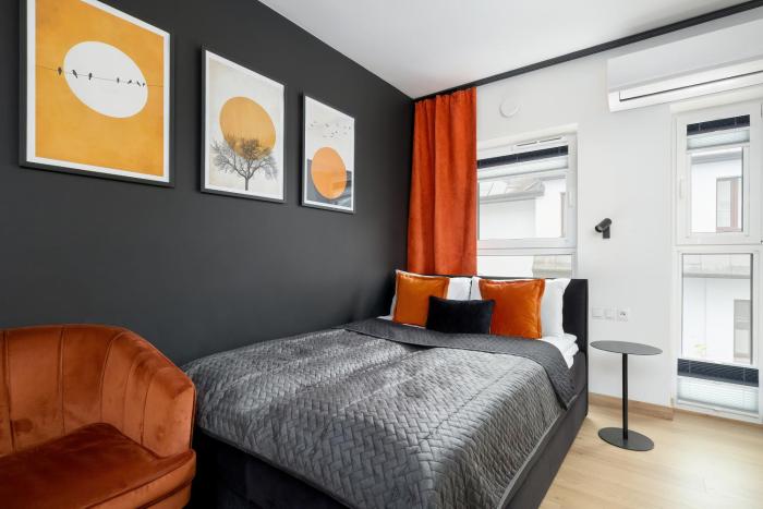 Air Conditioned Studios in Rzeszów with Desk and Parking by Noclegi Renters