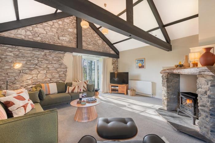Royal Oak Barn - Cartmel, Sleeps 8 NEW