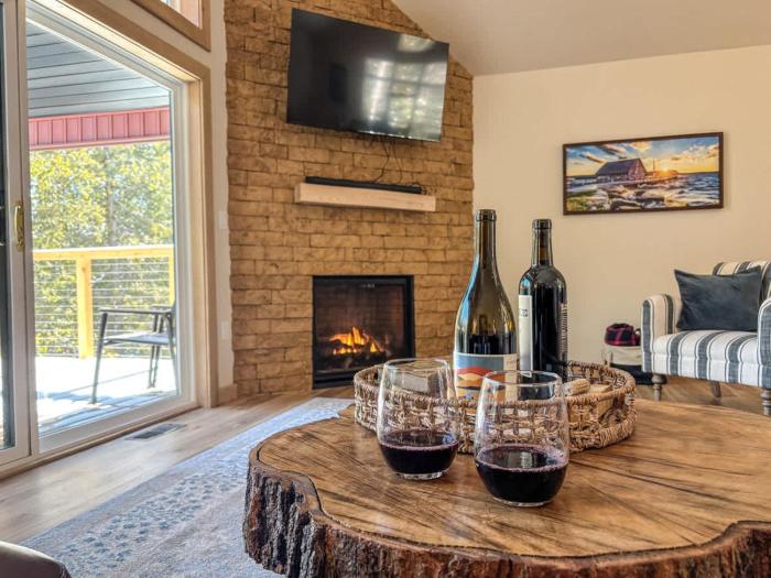 Spacious 4Br CavePoint Stay Near Dunes PetFriendly