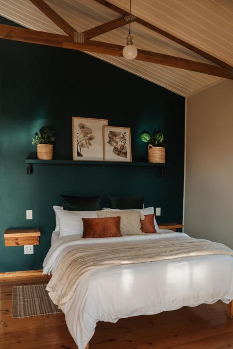 Sunbird Cabin at Vrolikheid Landgoed